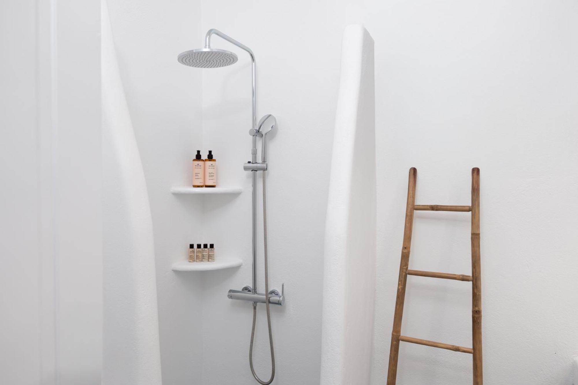 Cilon Suites Santorini 易莫洛林 外观 照片